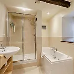 بيت للعطل 5 Bed In Oc-lcc28 *