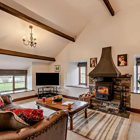 بيت للعطل 5 Bed In Lcc28