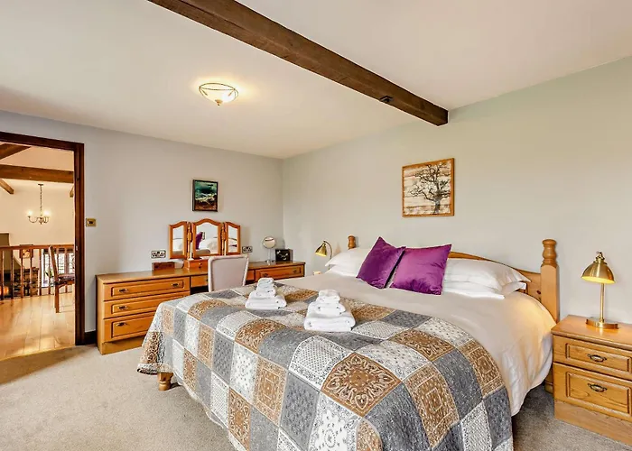 بيت للعطل 5 Bed In Lcc28 *