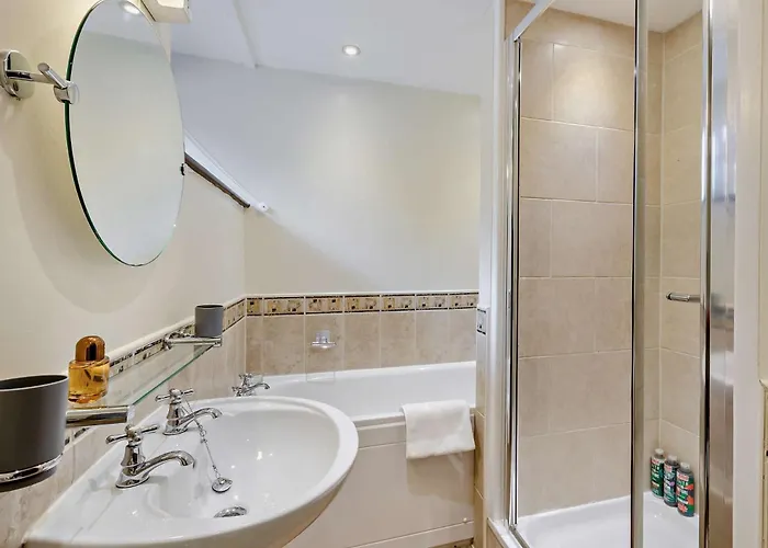 بيت للعطل 5 Bed In Lcc28