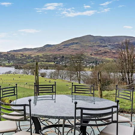 5 Bed In Oc-lcc28 Holiday home